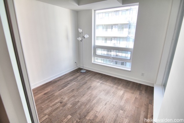 20 Gladstone Ave bedroom with dark coloured flooring