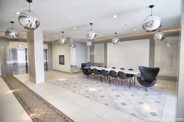 20 Gladstone Ave lobby meeting area