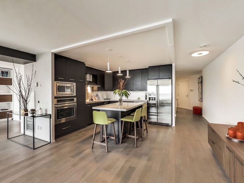 401 queens quay w 502 kitchen has been opened up to living area