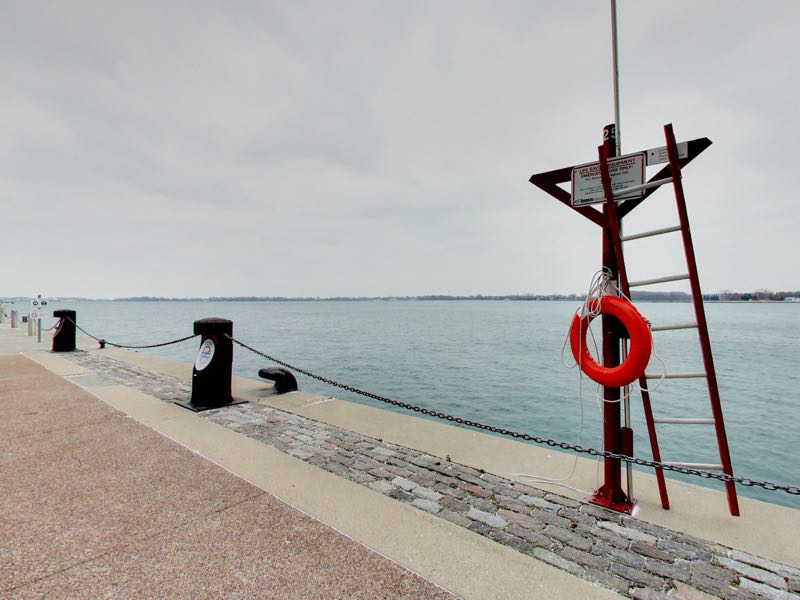 boat docks right beside 401 queens quay w